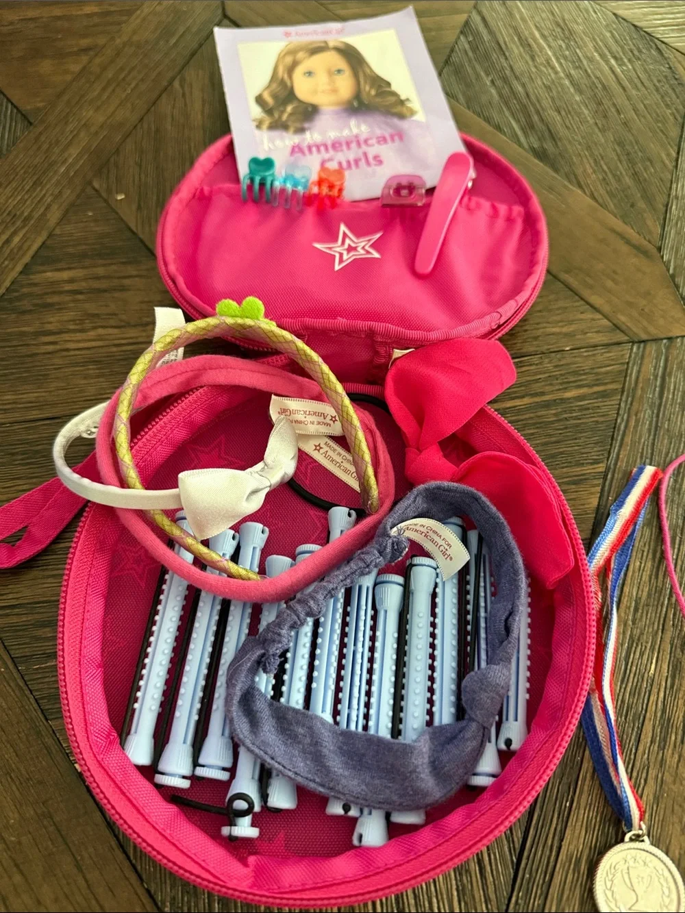 American Girl Doll Accessories Lot Curl Rods Medal Purse Necklace Set